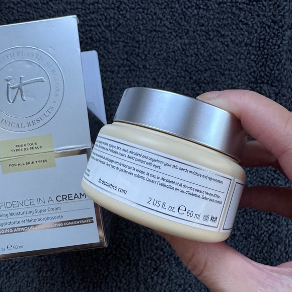 It Cosmetics Transforming Moisturizing Super Cream - Picture 5 of 5